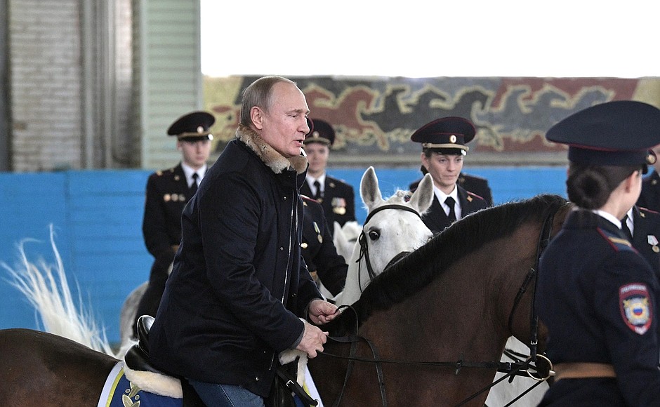 Putin Women's day 2019