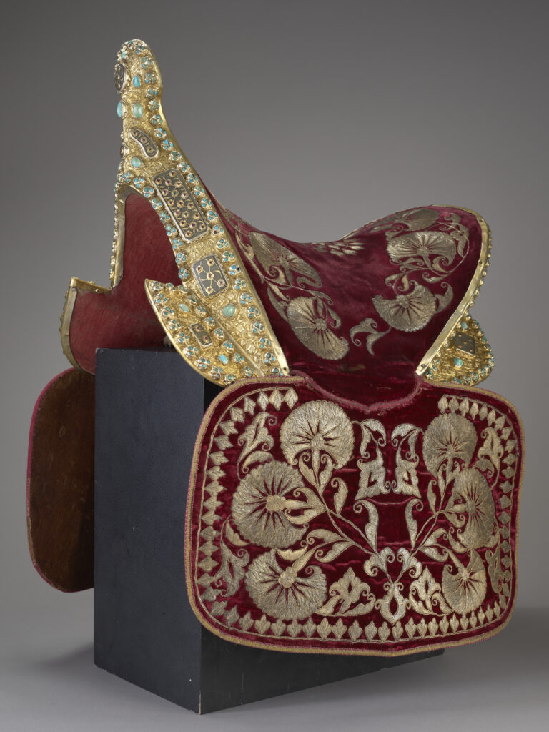 Saddle with shabrack according to tradition linked with Hetmem Mikołaj Hieronim Sieniawski. Turkey, 17th-century. Czartoryski Museum MNK XIV-511/1-2